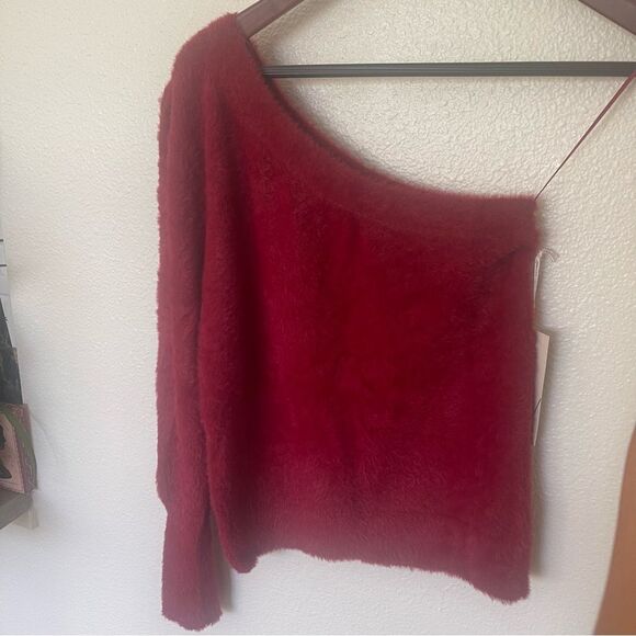 Worthington Size Medium Fuzzy Vibrant Red Off-Shoulder Sweater - Picture 10 of 11